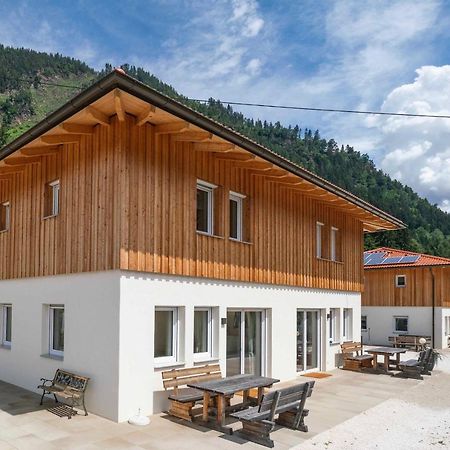 1Schoenes Ferienhaus Im Sonnigen Kaernten Döbriach Εξωτερικό φωτογραφία