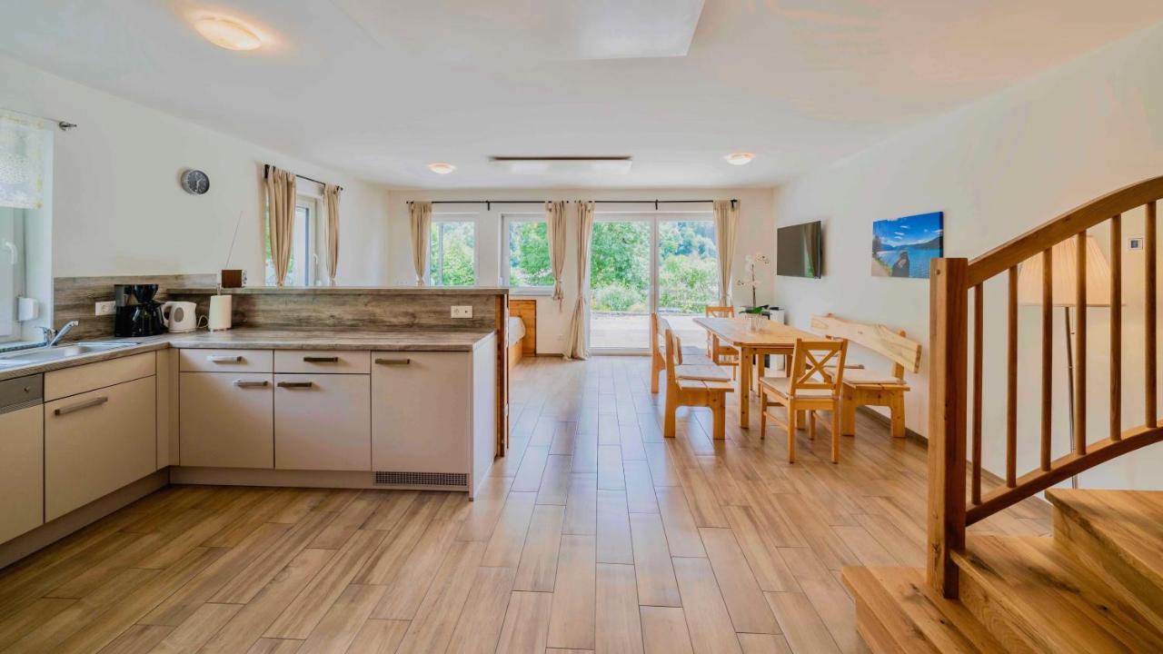 1Schoenes Ferienhaus Im Sonnigen Kaernten Döbriach Εξωτερικό φωτογραφία
