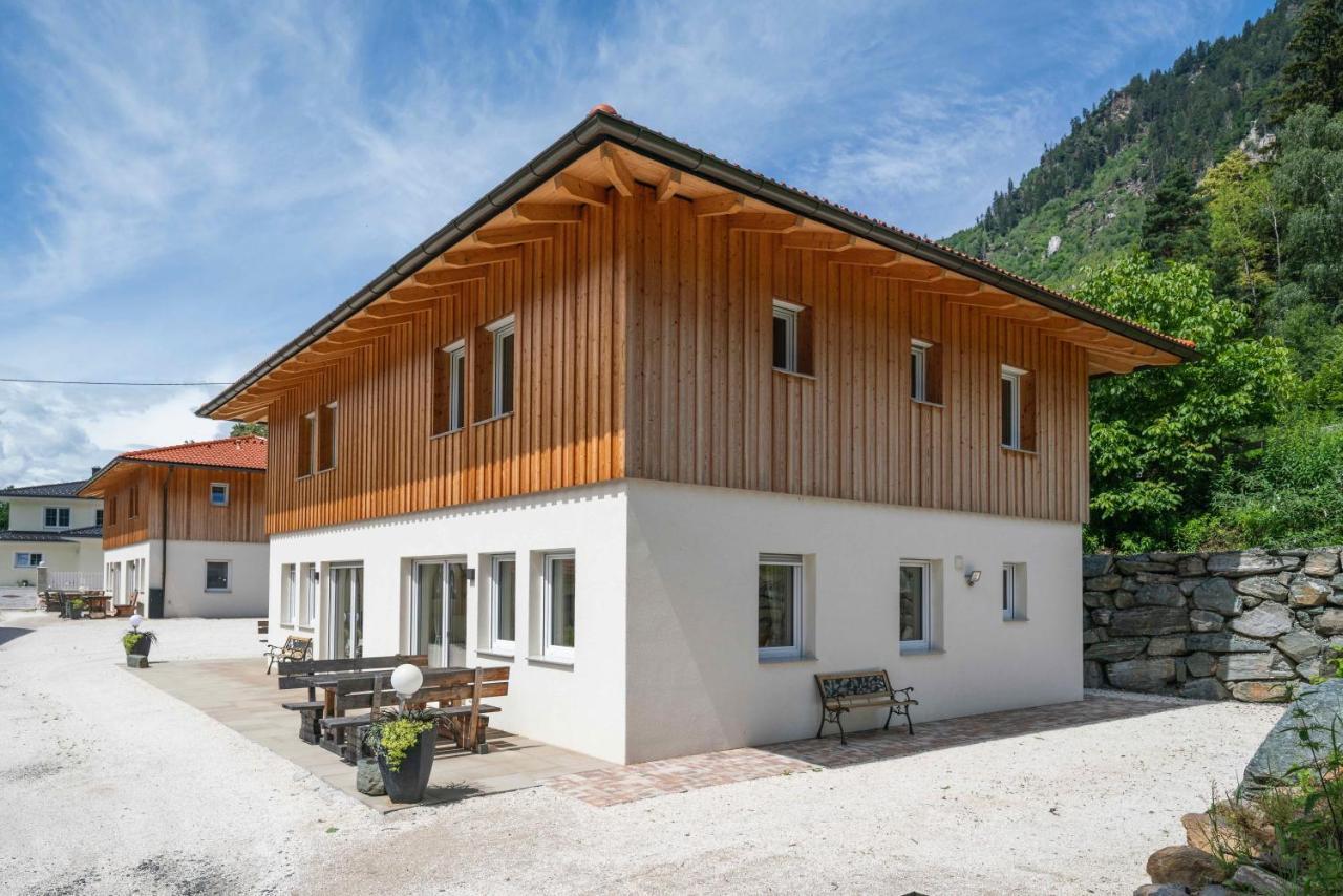 1Schoenes Ferienhaus Im Sonnigen Kaernten Döbriach Εξωτερικό φωτογραφία